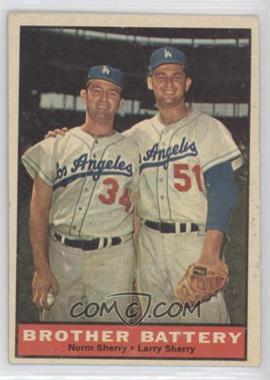1961 Topps - [Base] #521 - Brother Battery (Norm Sherry, Larry Sherry)
