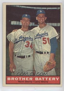 1961 Topps - [Base] #521 - Brother Battery (Norm Sherry, Larry Sherry)