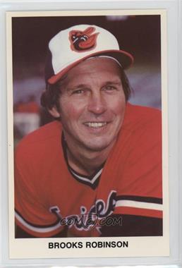 1977 Baltimore Orioles Team Issue - [Base] #_BRRO - Brooks Robinson