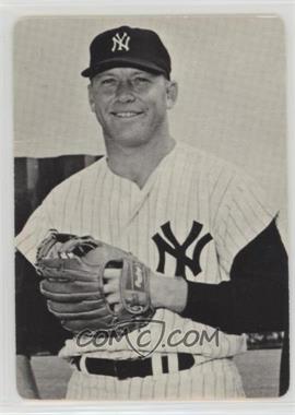 1982 Baseball Card News - [Base] - History of Baseball Cards Back #1 - Mickey Mantle [Noted]