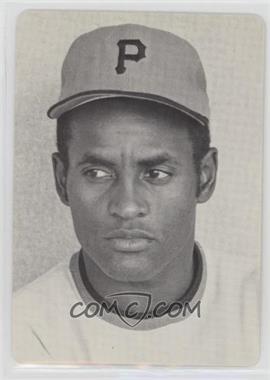 1982 Baseball Card News - [Base] - History of Baseball Cards Back #10 - Roberto Clemente