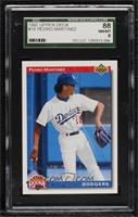 Star Rookie - Pedro Martinez [SGC 88 NM/MT 8]