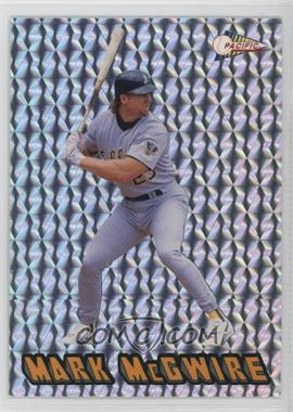 1993 Pacific Prisms Jugadores Calientes - [Base] #10 - Mark McGwire [EX to NM]