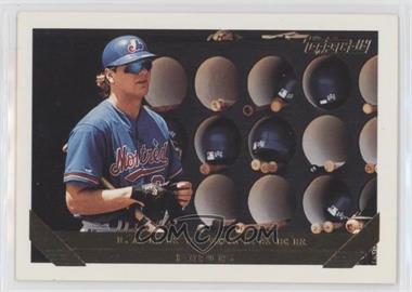 1993 Topps - [Base] - Gold #95 - Larry Walker [EX to NM]