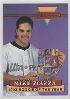 Mike Piazza (Portrait; Holding a sheet of cards) [EX to NM]
