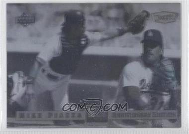 1994 Upper Deck Denny's 125th Anniversary Holograms - Restaurant [Base] #18 - Mike Piazza