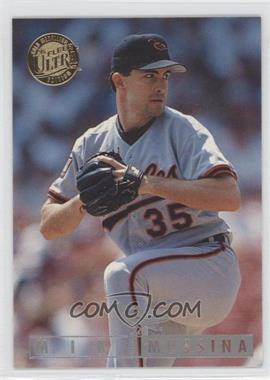 1995 Fleer Ultra - [Base] - Gold Medallion Edition #6 - Mike Mussina