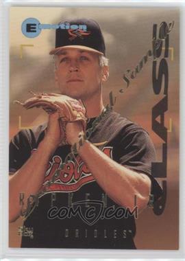 1995 Skybox Emotion - Promotional Sample #8 - Cal Ripken Jr.