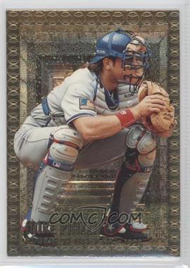 1995 Topps Embossed - [Base] - Golden Idols #110 - Mike Piazza