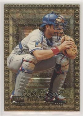 1995 Topps Embossed - [Base] - Golden Idols #110 - Mike Piazza