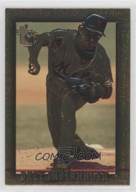 1995 Topps Embossed - [Base] - Golden Idols #124 - Bret Saberhagen