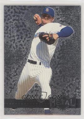 1996 Fleer Metal Universe - [Base] - Platinum Edition #238 - Trevor Hoffman