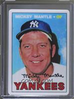 Mickey Mantle (1967 Topps) #/2,401