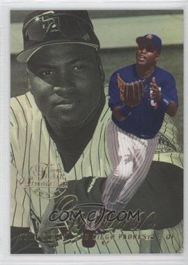 1997 Flair Showcase - [Base] - Row 2 #37 - Tony Gwynn