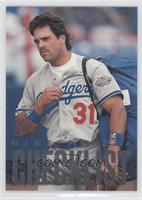 Mike Piazza (Carrying Bag)
