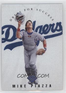 1997 Leaf - Dress For Success #8 - Mike Piazza /3500