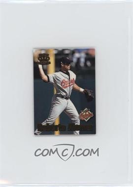 1997 Pacific Crown Collection - Card-Supials - Mini #1A - Roberto Alomar