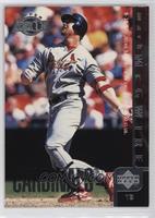 Upper Echelon - Mark McGwire [EX to NM]