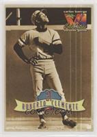 Roberto Clemente (On the Bases) [EX to NM]