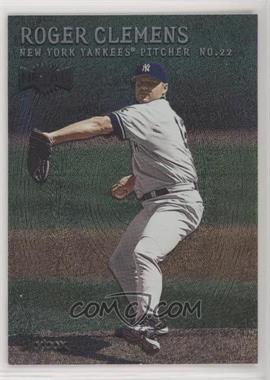 2000 Skybox Metal - [Base] - Emerald #186 - Roger Clemens