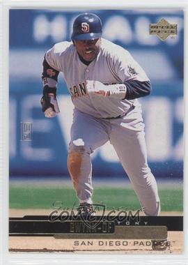 2000 Upper Deck Gold Reserve - [Base] #224 - Tony Gwynn