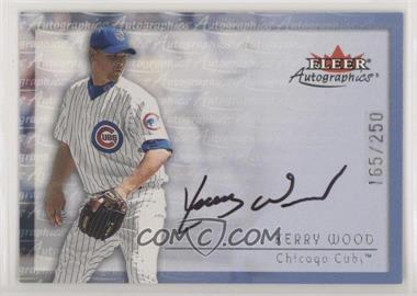 2001 Fleer Showcase - Autographics - Silver #_KEWO - Kerry Wood /250