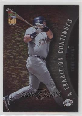 2001 Topps - A Tradition Continues #TRC25 - Tony Gwynn