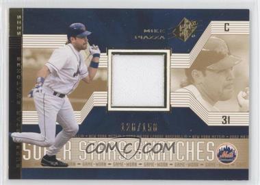2002 SPx - [Base] - Gold #174 - Super Stars Swatches - Mike Piazza /150