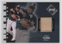 Diamond Collection Bats - Miguel Tejada #/775