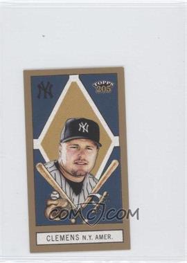 2003 Topps 205 - [Base] - Polar Bear Back Mini #17 - Roger Clemens