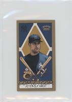 Derek Jeter (Has Gold Trim)