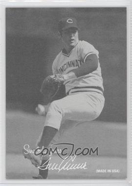 2004 Leaf - Exhibits - 1939-46 SYL Sincerely Yours Left #47 - Tom Seaver /46