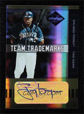 2004 Leaf Limited - Team Trademarks - Signatures #TT-23 - Tony Gwynn /100