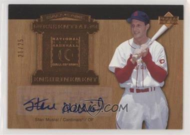 2005 Upper Deck Hall of Fame - Essential Enshrinement - Autographs #EE-SM2 - Stan Musial /25