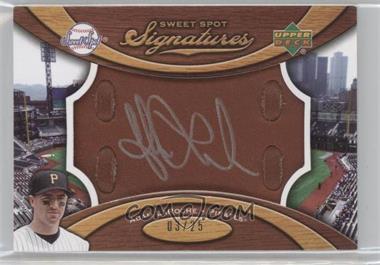 2007 Sweet Spot - Signatures Glove Leather - Brown Silver Ink #SS-AL - Adam LaRoche /25