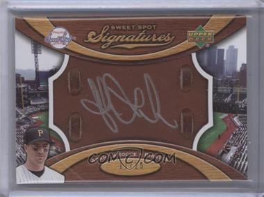 2007 Sweet Spot - Signatures Glove Leather - Brown Silver Ink #SS-AL - Adam LaRoche /25