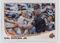 SP Legend Variation - Cal Ripken Jr. (Signing Autographs)