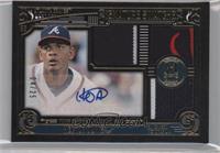 Hector Olivera #/25