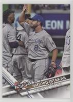 Base - Mike Moustakas