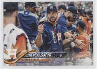 SP - Photo Variation - Justin Verlander (Blue Hoodie)