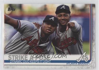 2019 Topps - [Base] #508 - Checklist - Strike a Pose (Dynamic Duo Keeps it Light)