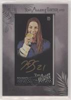 Hilary Knight #/5