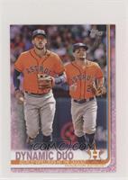 Checklist - Dynamic Duo (Astros' Infielders Hit the Dugout) #/25