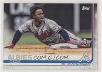 Ozzie Albies (Horitzontal, Sliding)