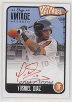 Yusniel Diaz #/25