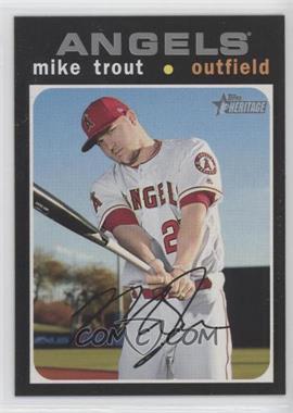 Silver-Team-Name-Variation---Mike-Trout.jpg?id=c40b60ec-2bfb-4438-9508-9b56e0474246&size=original&side=front&.jpg