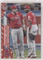 Veteran Combos - Freeway Victory (Angels Brightest Stars Enjoy Victory) #/76