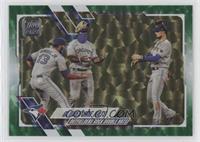 Checklist - Gloves are Hats (Outfielders Rock Double Hats) #/499