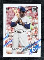 SSP Legend Variation - Jackie Robinson (Smiling with Two Bats)