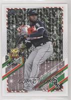 SP Rare Variation - Luis Robert (Holding Gifts in Arms)